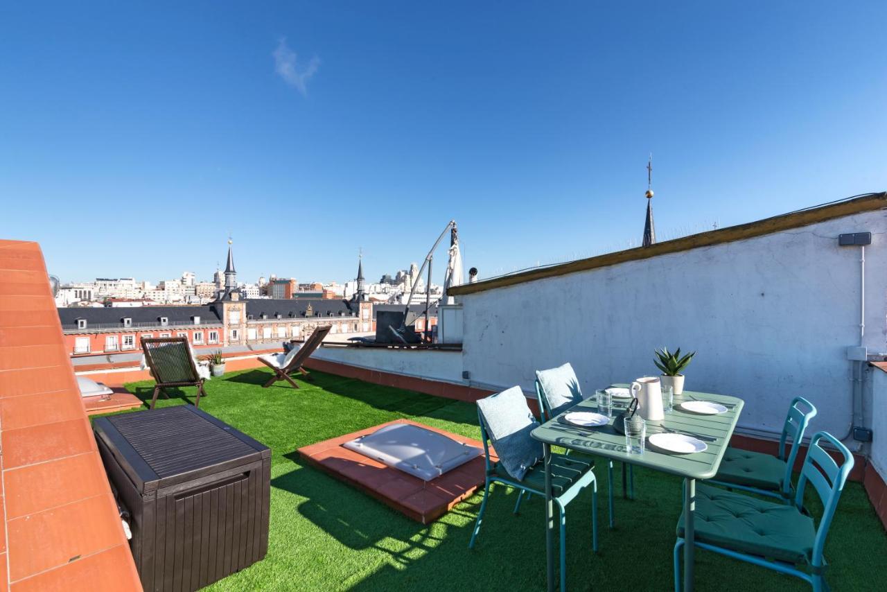 Historic Penthouse Plaza Mayor In 마드리드 외부 사진